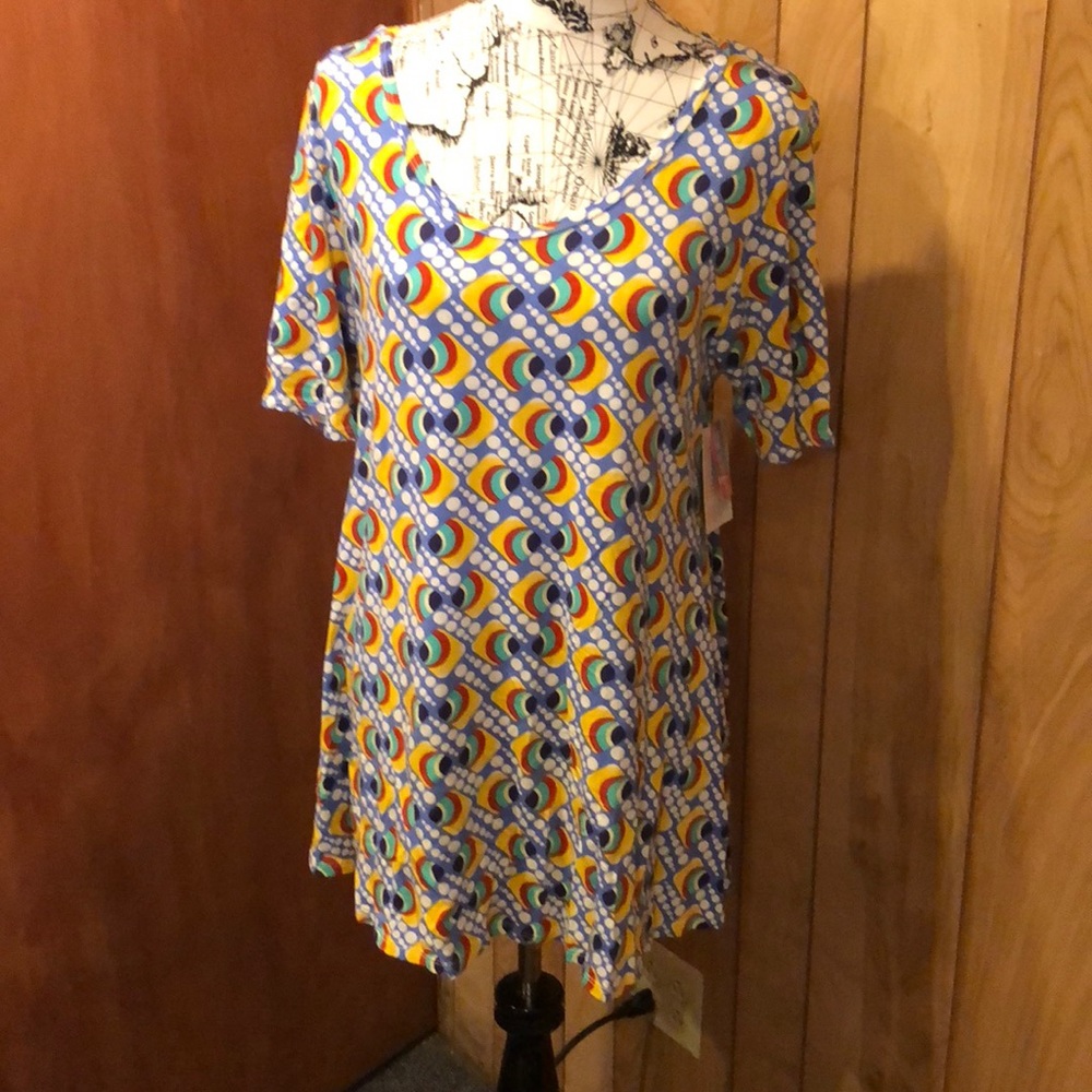 NWT Lularoe Perfect Tee XL Blue Multi Color
